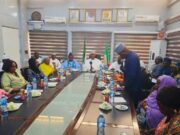 RANA BATA KARYA SAI DAI UWAR DIYA TAJI KUNYA Babban Daraktan cibiyar kula da Nagartar Ayyuka ta kasa NPCHon. Dr. Baffa Babba Dan’agundi ya Gwangwaje tsohon shugaban Hukumar NPC Dr. Raji Mustapha da wasu Daraktocin ma’aikatar ta NPC guda biyu da sukayi ritaya daga aiki da Sabbin motoci na zamani